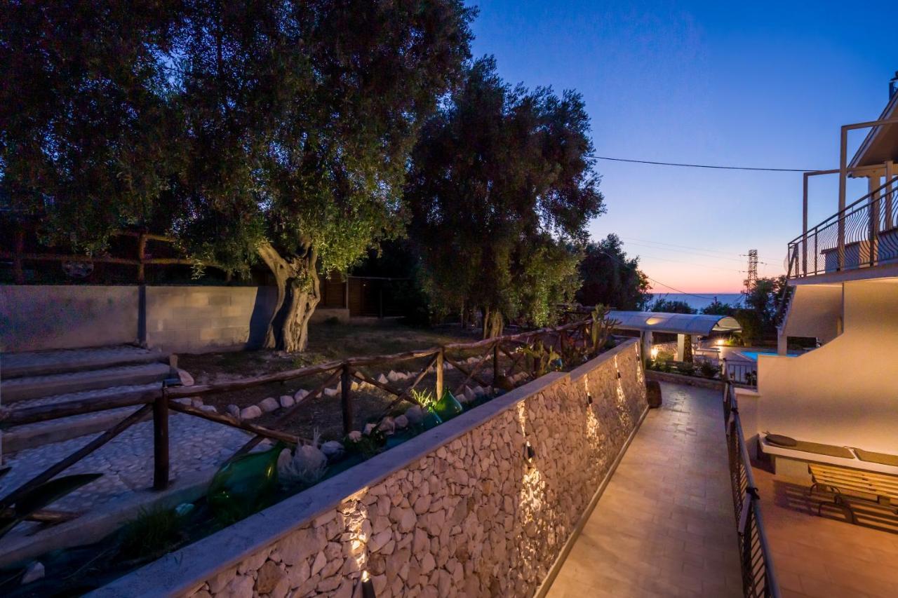 Borgo Canneto Rodi Garganico Luaran gambar